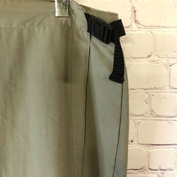 Woolrich Khaki Green Hiking Active Skort Skirt Adjustable Waist Gorpcore Size 12 - Picture 5 of 8